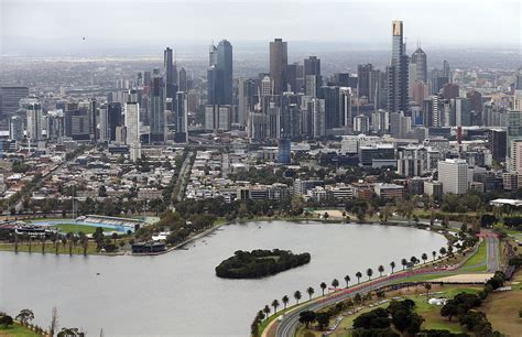 Melbourne overtakes Sydney as Australia's biggest .
